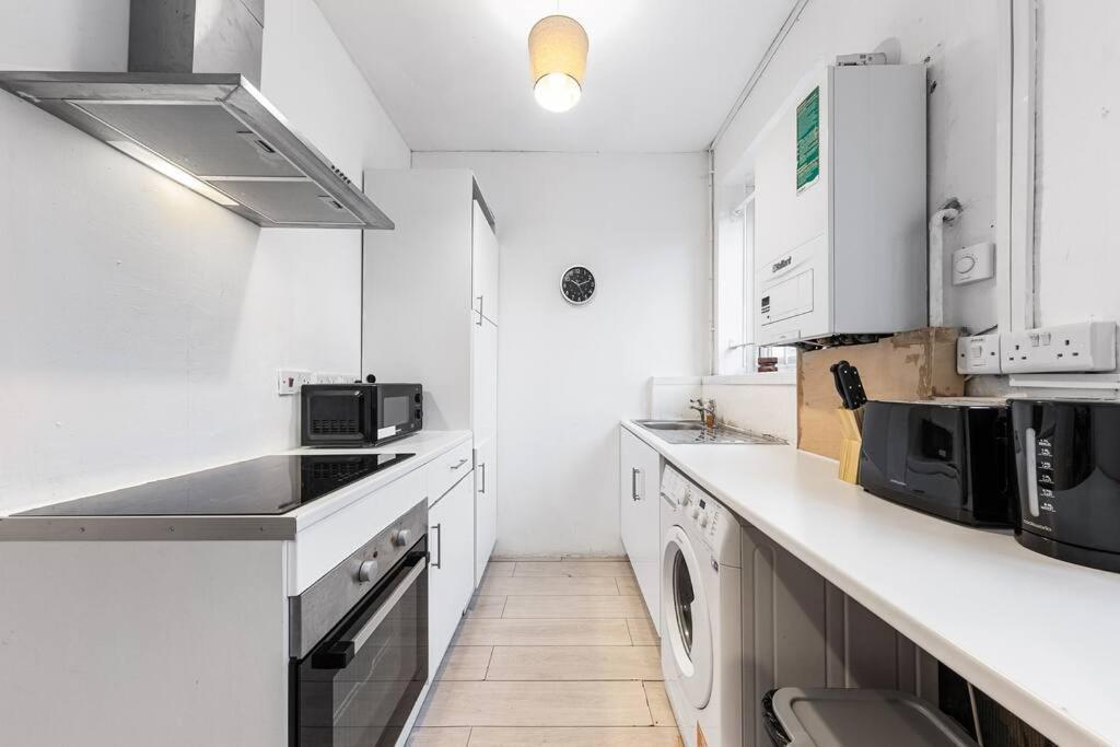 Holiday Home Near Kings Cross Sleep 12 Sp7 Londres Extérieur photo