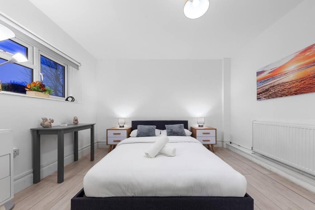 Holiday Home Near Kings Cross Sleep 12 Sp7 Londres Extérieur photo