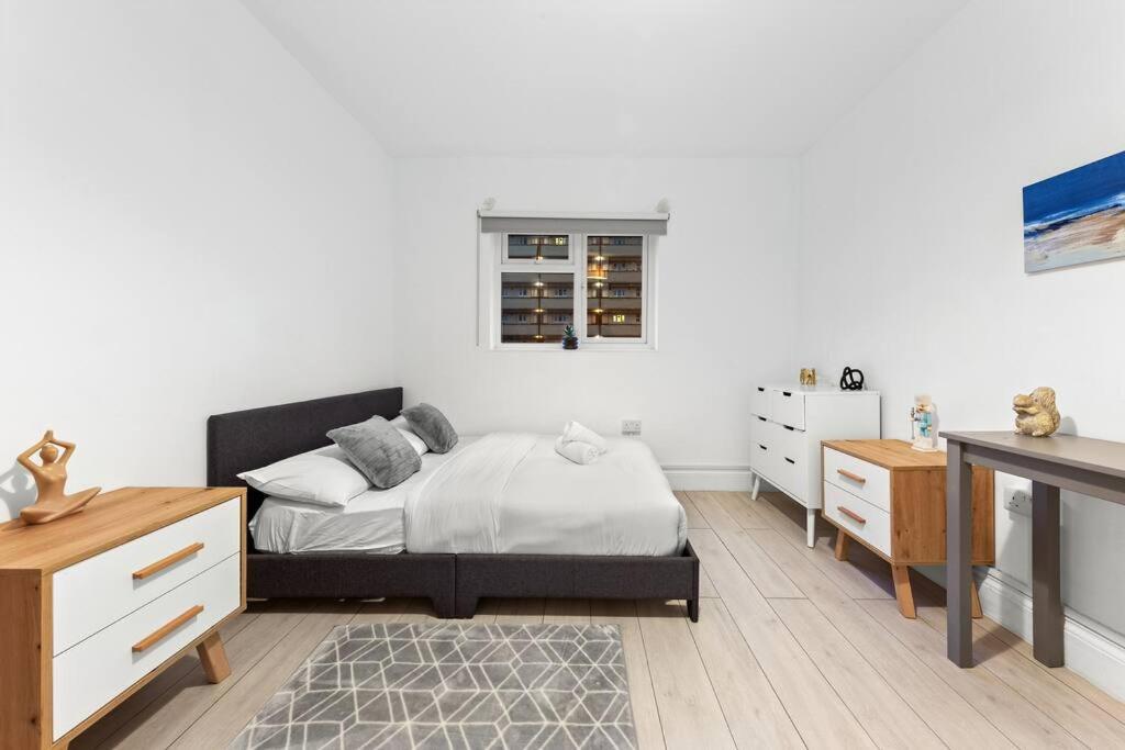 Holiday Home Near Kings Cross Sleep 12 Sp7 Londres Extérieur photo